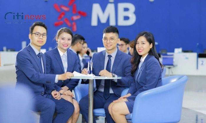 Đội ngũ nhân viên chuyên nghiệp của ngân hàng MB Bank